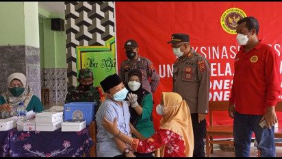 Cegah Covid-19 Selama PTM, Ratusan Siswa MI di Rembang Menjadi Sasaran Vaksinasi