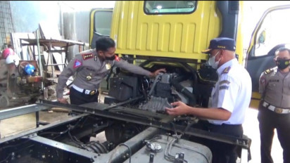 Ditlantas Polda Sulsel dan BTPD Tindak 102 Kendaraan Truk ODOL