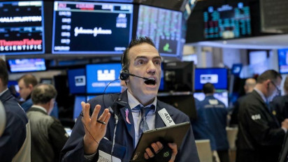 Wall Street Berakhir Melemah Tertekan Kekhawatiran Krisis Ukraina