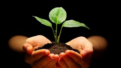 Kewajiban Manusia Menjaga Alam Semesta