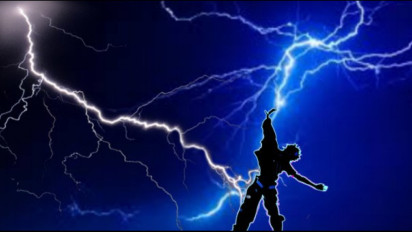 Empat Petani Kopi Tersambar Petir Saat Sedang Memanen, Dua Tewas Dua Kritis