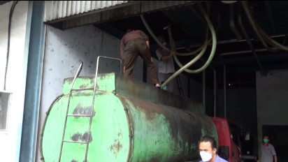 Minyak Goreng Curah Disalurkan untuk Industri Diduga Picu Kelangkaan