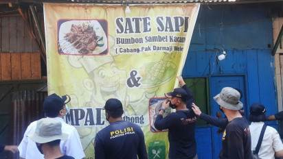 Satpol PP Robohkan 22 Lapak Pedagang di Mijen Semarang