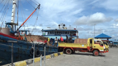 Atasi Kelangkaan 120 Ton Minyak Goreng Tiba di Tanjungpinang