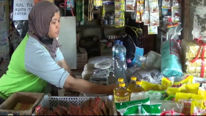 Pedagang Sulit Dapat Pasokan, Minyak Goreng di Kendal Masih Mahal
