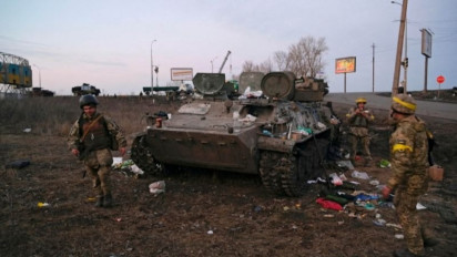 Perang Memanas, China Kirim Pesawat Evakuasi Warganya