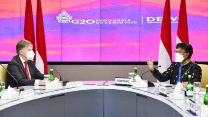 Terima Kunjungan Duta Besar Inggris, Menkominfo Bahas Kerja Sama SATRIA-2