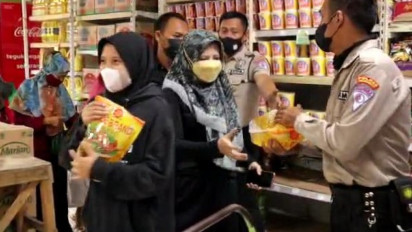 Minyak Goreng di Lampung Langka, 50 Kardus Ludes dalam Waktu Setengah Jam