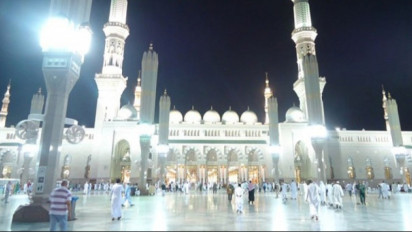 Kisah Isra Mi’raj Nabi Muhammad: Perintah Shalat dan Senyum Malaikat Malik