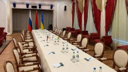 Negosiasi Rusia Ukraina Akan Dimulai di Belarusia?