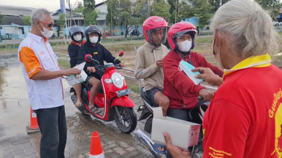 Kasus Covid-19 Meningkat, Komunitas di Pati Bagikan 25 Ribu Masker