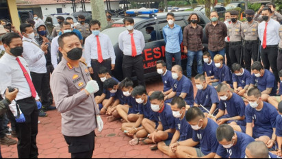 Dalam 10 hari Polresta Bandung Tahan 94 Tersangka Dengan Barang Bukti Kendaraan Bermotor Hingga Senjata Api.
