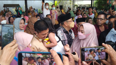 Keluar Dari Lapas, Dua Mantan Wali Kota Kendari Disambut Ratusan Simpatisan