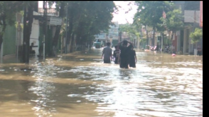 Sungai Kamuning Meluap, Banjir Rendam Rumah Warga Hingga Ketinggian Satu Meter