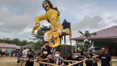 jelang Nyepi Umat Hindu di Belitung Mengarak Ogoh-Ogoh