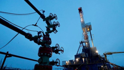 Sanksi AS Targetkan Kilang Rusia, Harga Minyak Terus Melonjak