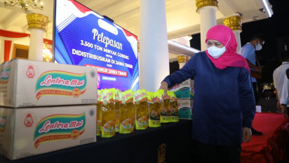 Atasi Kelangkaan Minyak Goreng di Jatim, Gubernur Khofifah Gelontorkan 3500 Ton Migor 