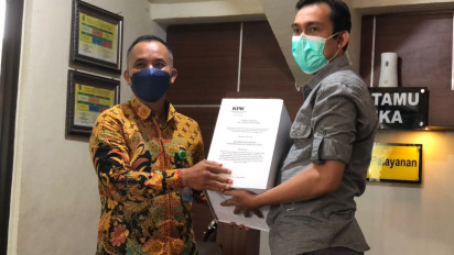 Jaksa KPK Serahkan Berkas Tersangka Dodi Reza CS Terkait Dugaan Korupsi di PUPR Muba