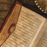 Bagaimana Bisa Membaca Surat Al-Waqiah Setiap Hari Penyebab Diguyur Rezeki Tak Disangka-sangka?