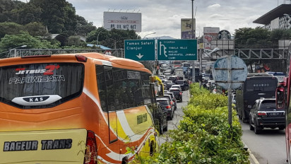 Bukan Long Weekend, Lalu Lintas ke Puncak Tetap Macet
