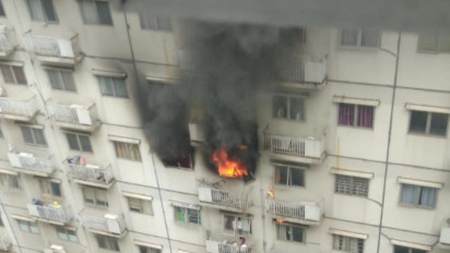 Kebakaran di Apartemen Gading Icon, Belasan Unit Pemadam Kebakaran Dikerahkan