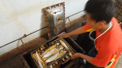 Olahan Bandeng Nelayan Kendal, Durinya Bisa Ikut Dimakan