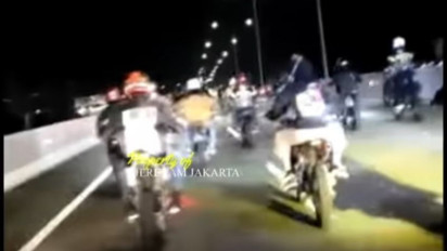 Polisi Tangkap Pengendara Motor yang Masuk Jalan Tol Kelapa Gading