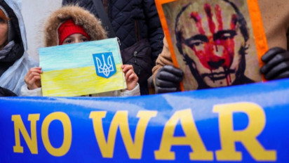 Diplomat Rusia di Lithuania, Dipukuli di Dekat Kedutaan