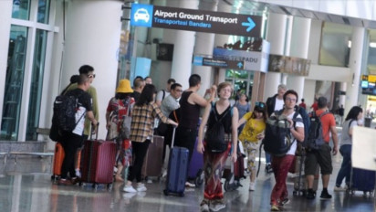 Mulai Hari Ini Turis Asing Bebas Masuk Bali Tanpa Wajib Karantina