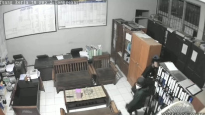 Aksi Komplotan Maling Satroni Sekolah Terekam CCTV, Kerugian Diperkirakan Puluhan Juta Rupiah