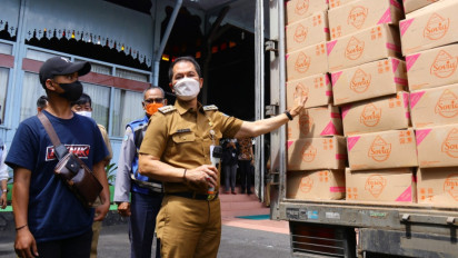 Atasi Kelangkaan, Pemkab Kudus Distribusi 1,4 Ton Minyak Goreng ke 10 Desa