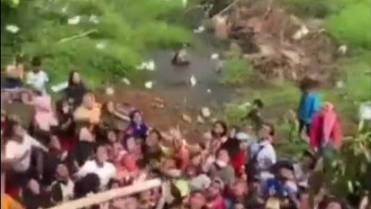 Heboh Video Viral "Hujan Uang" di Kabupaten Pekalongan