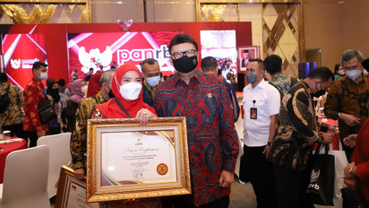 Pemkot Bandar Lampung Raih Penghargaan dari Kemenpan RB Terkait Pelayanan Publik