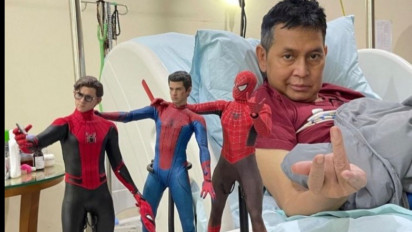 Penulis Novel “Lupus” Hilman Wijaya Tutup Usia