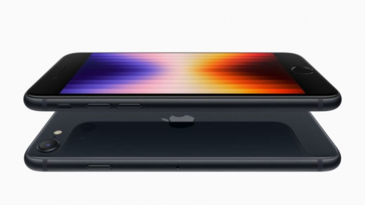 iPhone SE 2022 Dilengkapi RAM Besar
            - galeri foto