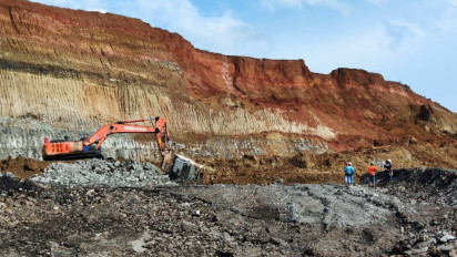 5 Karyawan PT. KIM Diduga Tewas Tertimbun Longsor