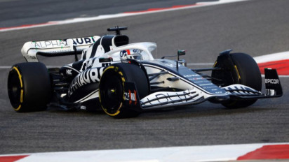 Pebalap Prancis Pierre Gasly Cetak Waktu Tercepat Hari Pertama Tes Pramusim Formula 1 di Bahrain