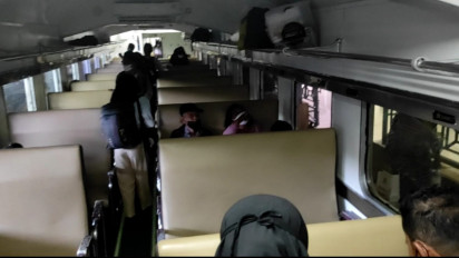 Penumpang Kereta Api Jarak Jauh di Surabaya Mulai Meningkat