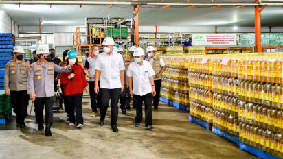 Kapolri Pastikan Awasi Alur Distribusi dan Harga Minyak Goreng  di Pasar