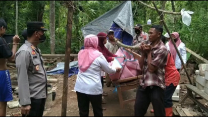 Dramatis, Evakuasi Nenek Sebatang Kara di Kebumen yang Rumahnya Ambruk