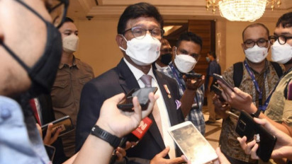 Sediakan Akses Internet Merata, Kominfo Kombinasikan Kabel Serat Optik dan Satelit