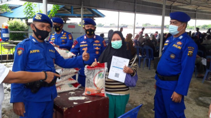 Warga Pesisir Antusias Ikut Vaksin Boster di Pol Airut Polda Sumsel