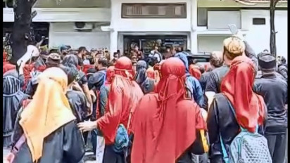 Ratusan Pedagang di Banyumas Desak Penataan Pasar Ajibarang