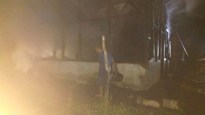 Istri Bakar Jas Suami Yang Hendak Digunakan Menikah Lagi, Namun Rumah Pun Hangus Terbakar