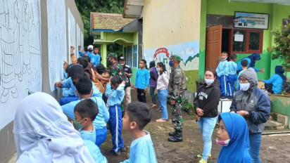 Tolak Radikalisme, Puluhan Siswa Lereng Bromo Lomba Lukis Mural Pancasila