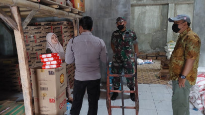 Minyak Goreng Langka, Tim Satgas Pangan Banyuanyar Gelar Sidak di Pertokoan