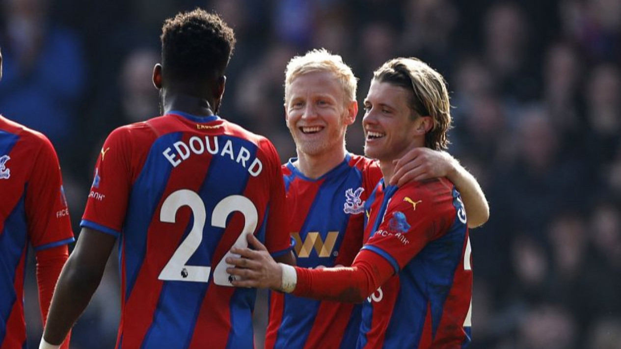 Crystal Palace ke Semifinal Piala FA Usai Singkirkan Everton
            - galeri foto