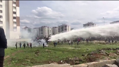 Kepolisian Turki Bubarkan Perayaan Tahun Baru Persia Warga Kurdi di Diyarbakir