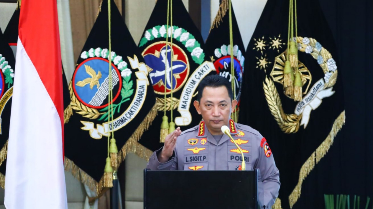 Buka Rakernis Gabungan, Kapolri Harapkan Polri Presisi jadi Lompatan Jauh
            - galeri foto