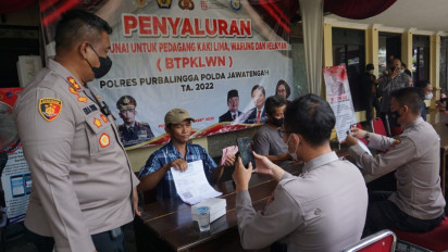 Polres Purbalingga Salurkan Bantuan Tunai Bagi 6000 PKL Warung dan Nelayan